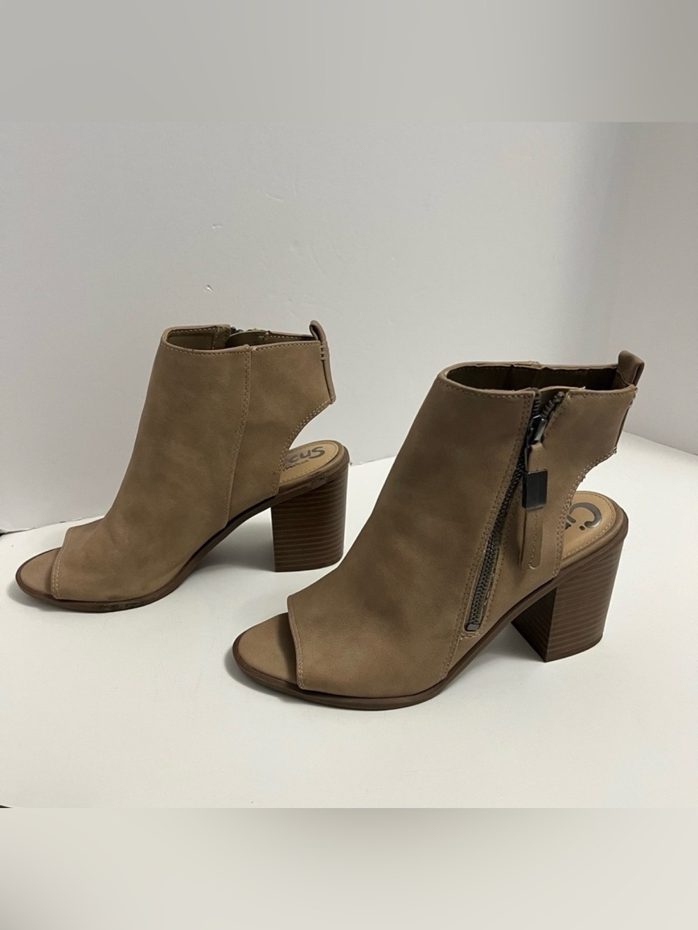 CIRCUS By SAM EDELMAN women’s size 8.5 M Kammi peep toe ankle boots booties shoe